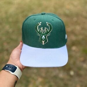 New Era Green and White 9FIFTY Cap